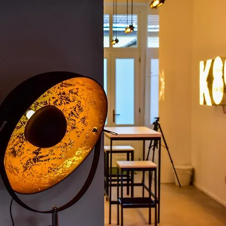 K89: Designer Studio Apartment *