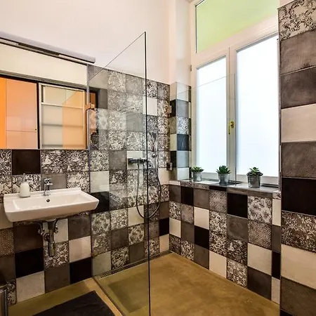 K89: Designer Studio Apartment Budapest